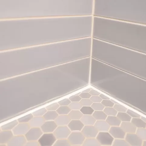 Jak położyć płytki w kabinie prysznicowej