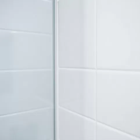 Jaki silikon sanitarny do kabiny prysznicowej