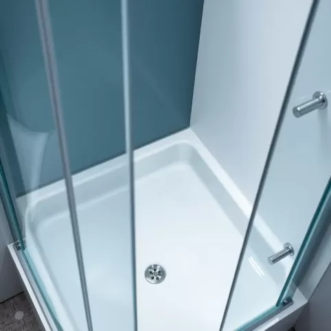 kabina prysznicowa z wysokim brodzikiem