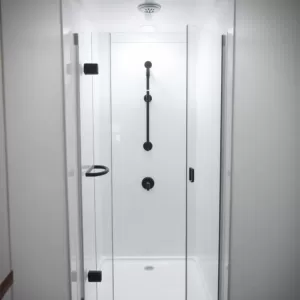 Mała kabina prysznicowa do kampera